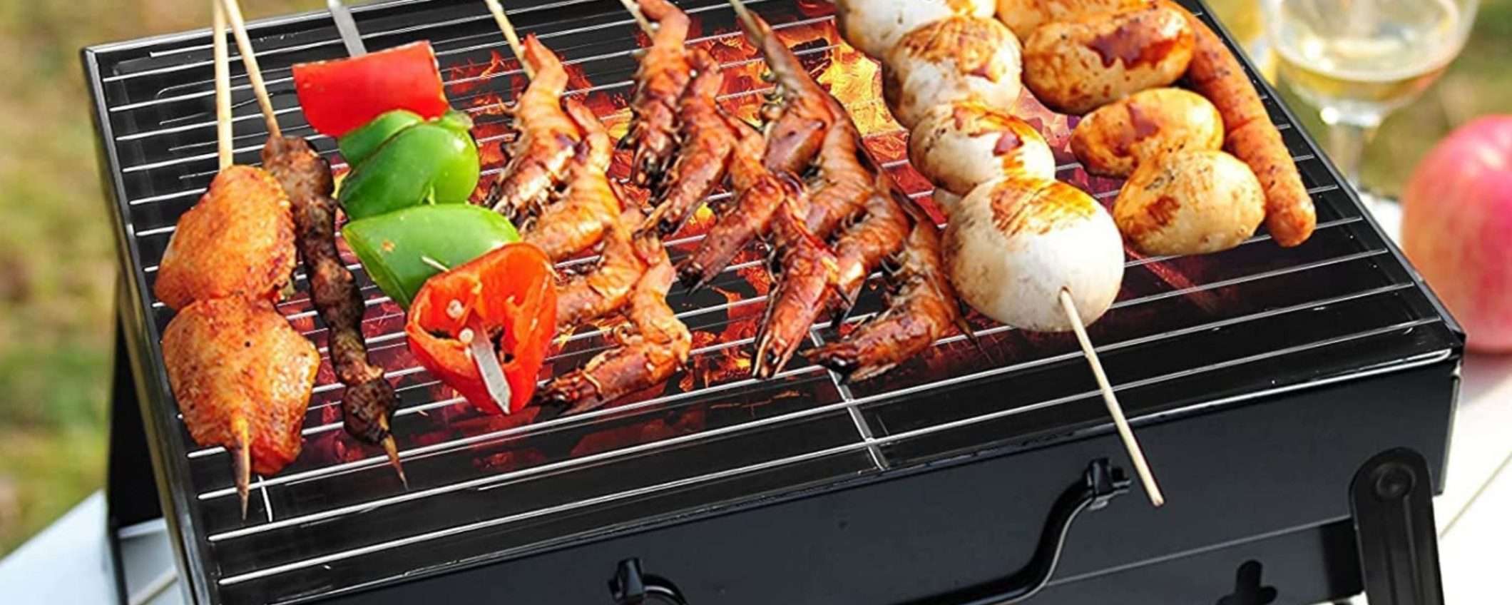 Grigliata il prossimo weekend? Con il barbecue portatile puoi farla OVUNQUE (21€) Grigliata il prossimo weekend? Con il barbecue portatile puoi farla OVUNQUE (21€)