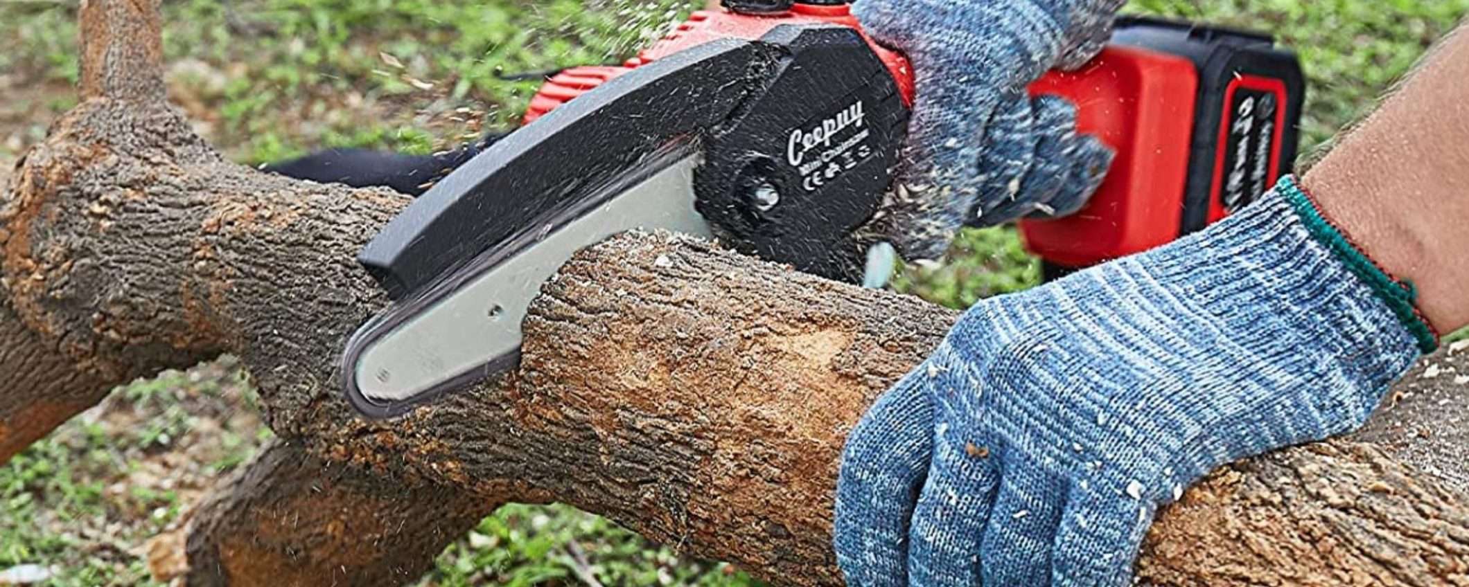 Motosega con 2 batterie e barra da 15cm: metà prezzo assurdo su Amazon (49€) Motosega con 2 batterie e barra da 15cm: metà prezzo assurdo su Amazon (49€)