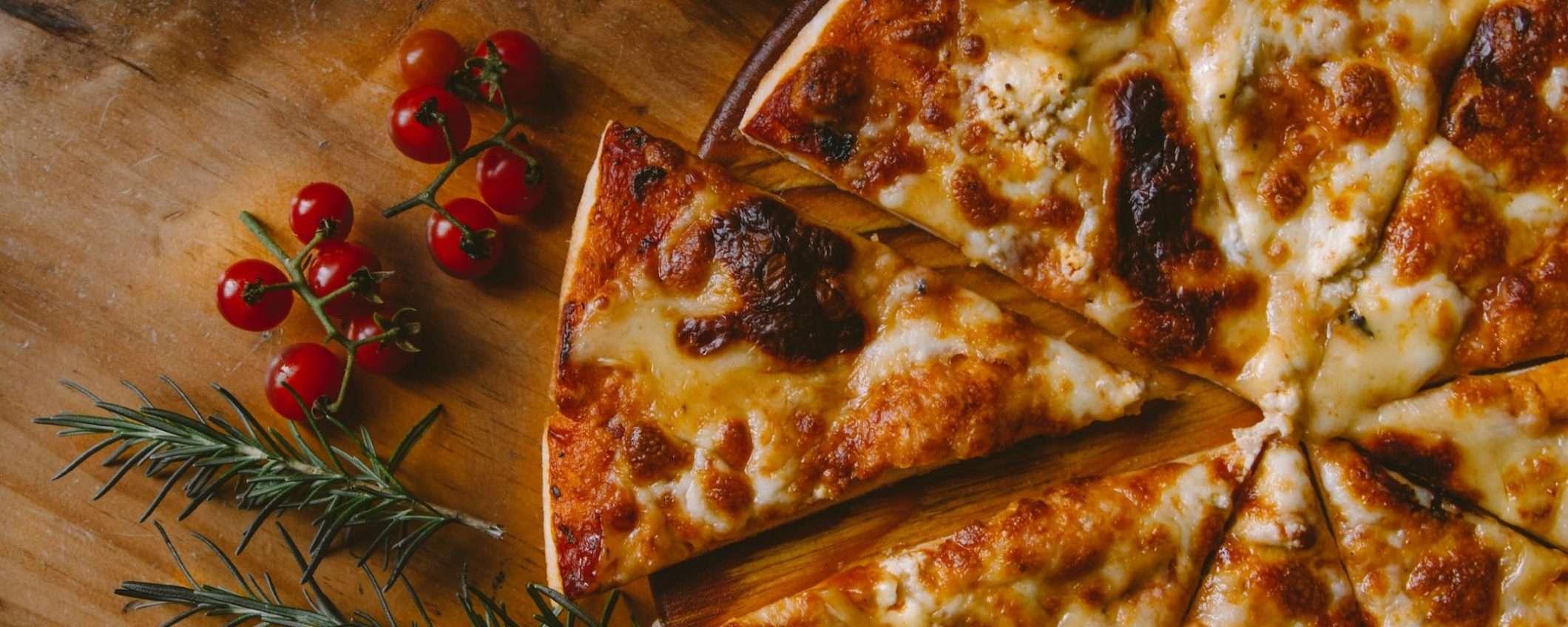 PIZZA Party Day su ePRICE: grandi sconti su forni e prodotti per la pizza PIZZA Party Day su ePRICE: grandi sconti su forni e prodotti per la pizza