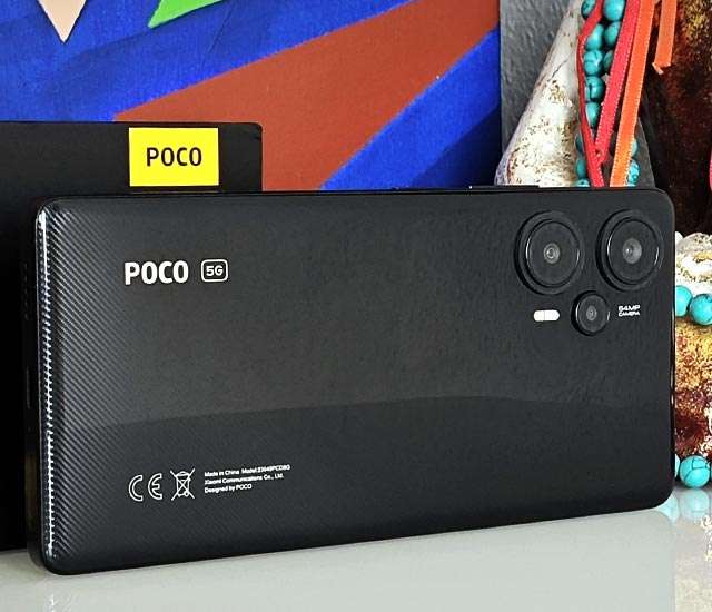 Il design dello smartphone POCO F5