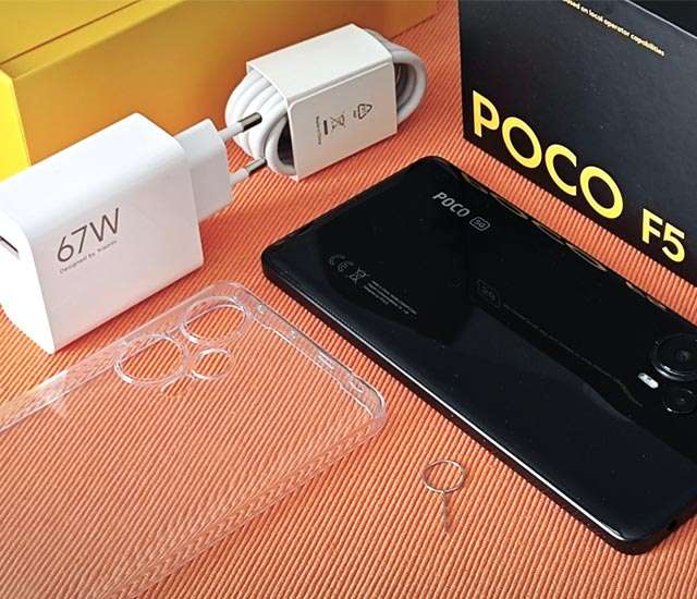 POCO F5: il contenuto della confezione