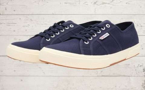 Scarpe Superga la BOMBA e su Amazon sconto fino al 56 si parte da 26 50