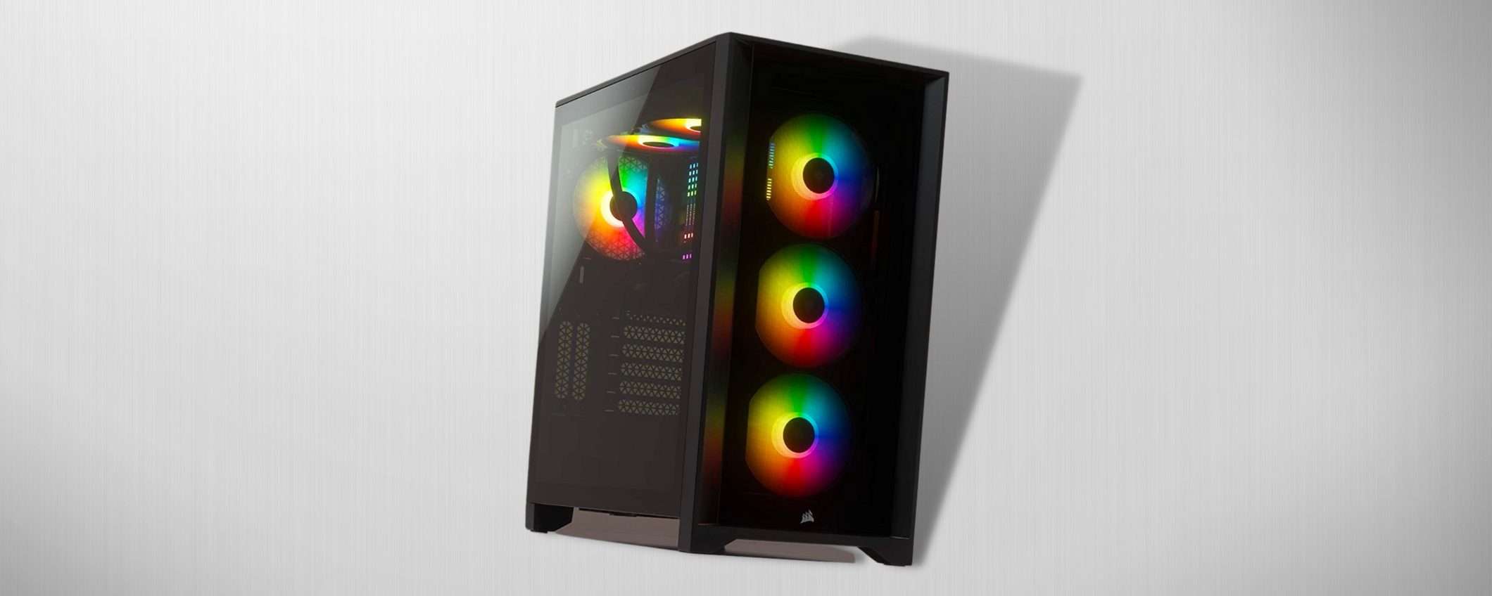 Computer SPAZIALE con il case Corsair: 3 ventole LED incluse Computer SPAZIALE con il case Corsair: 3 ventole LED incluse