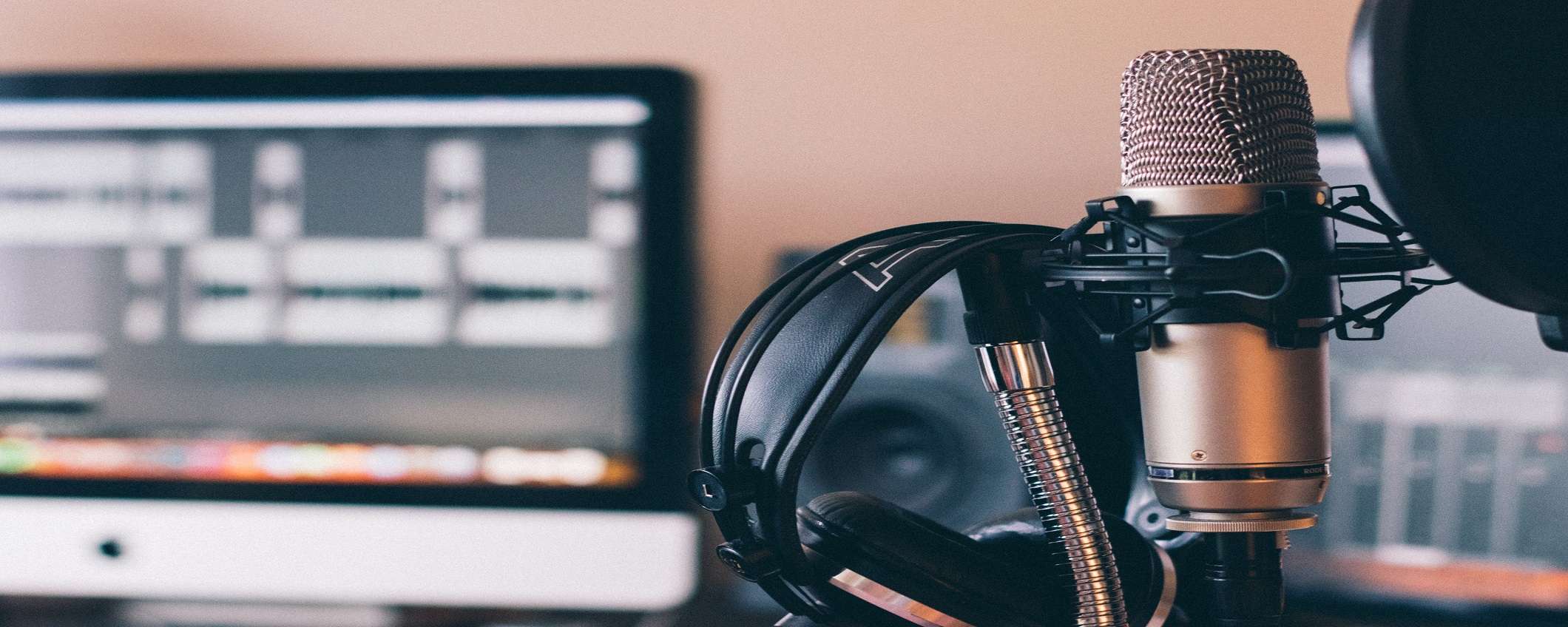 Come ascoltare i podcast con Google Podcasts Come ascoltare i podcast con Google Podcasts