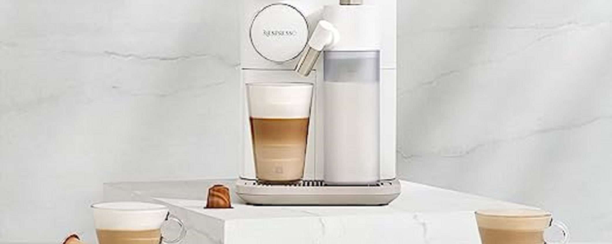 Macchina da caffè DeLonghi Nespresso: a un prezzo BOMBA! Macchina da caffè DeLonghi Nespresso: a un prezzo BOMBA!