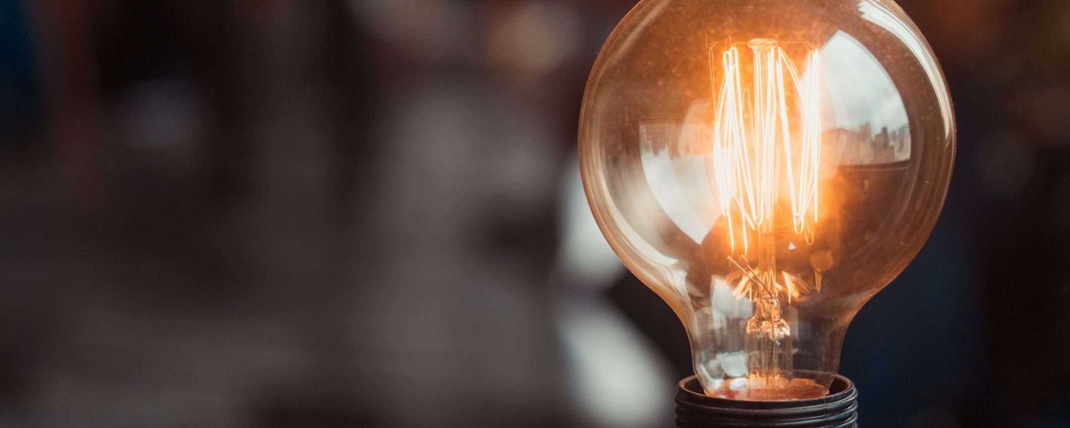 Luce e Gas a prezzo bloccato per 12 mesi: questa è l'OFFERTA GIUSTA Luce e Gas a prezzo bloccato per 12 mesi: questa è l'OFFERTA GIUSTA