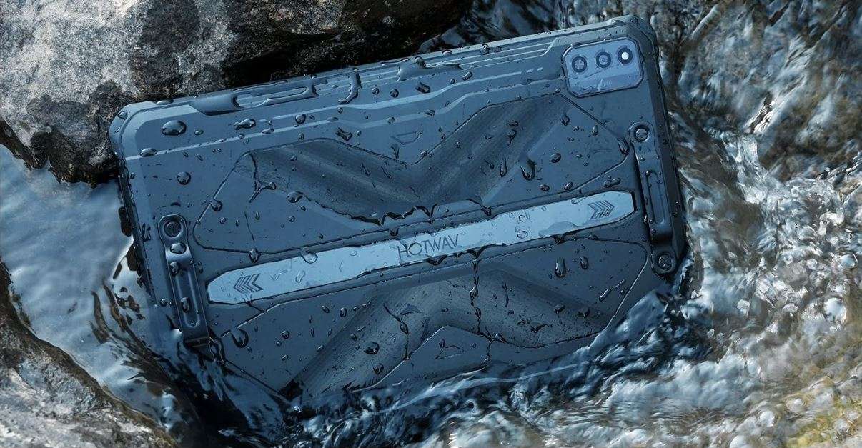 Questo tablet Android rugged INDISTRUTTIBILE ha una batteria enorme ed è in offerta su Amazon Questo tablet Android rugged INDISTRUTTIBILE ha una batteria enorme ed è in offerta su Amazon