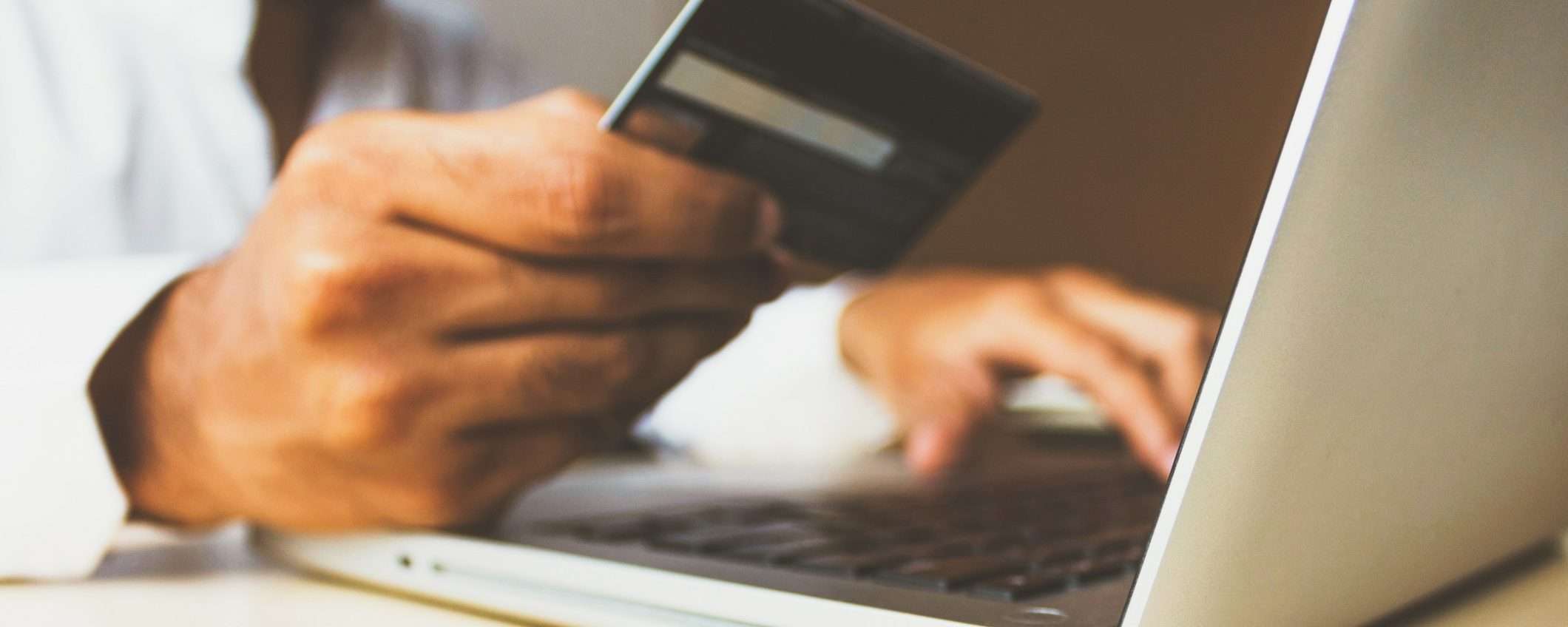 Conto corrente con canone zero e prelievi gratis: c'è l'offerta di Banca Mediolanum Conto corrente con canone zero e prelievi gratis: c'è l'offerta di Banca Mediolanum