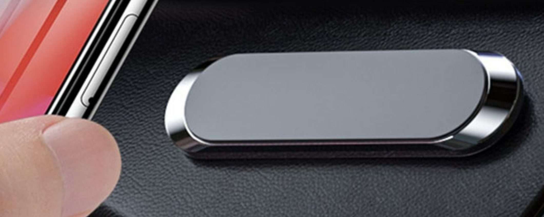 Smartphone sicuro in auto, ZERO ingombro: solo 5€ per il supporto INVISIBILE Smartphone sicuro in auto, ZERO ingombro: solo 5€ per il supporto INVISIBILE