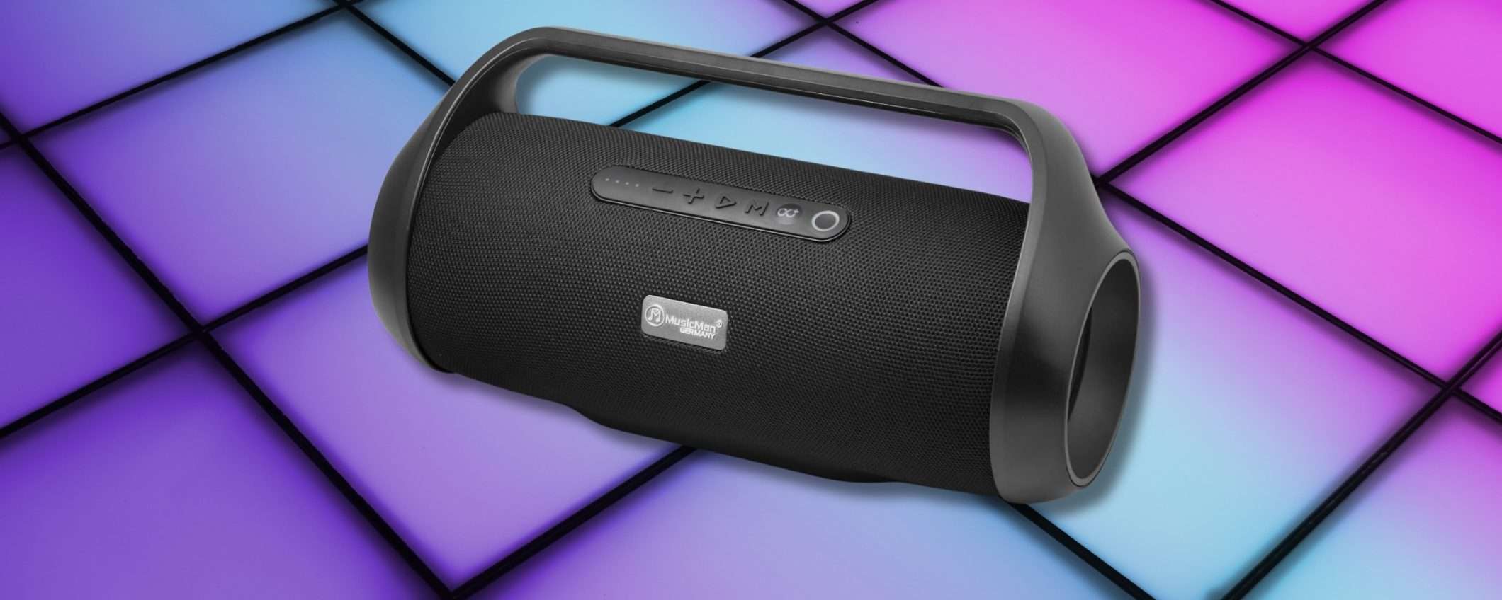 Cassa Bluetooth in pieno stile anni 2000: piccola ma che BOMBA Cassa Bluetooth in pieno stile anni 2000: piccola ma che BOMBA