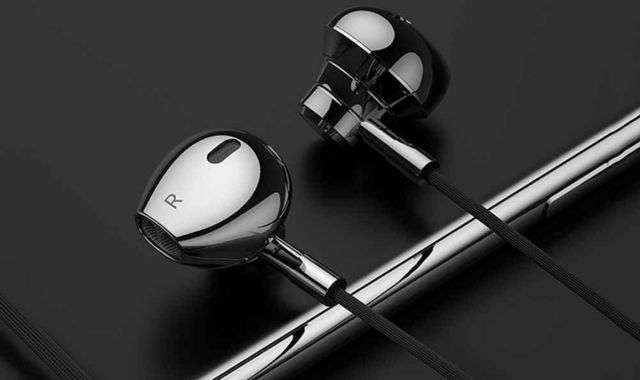 Auricolari USB-C sconto