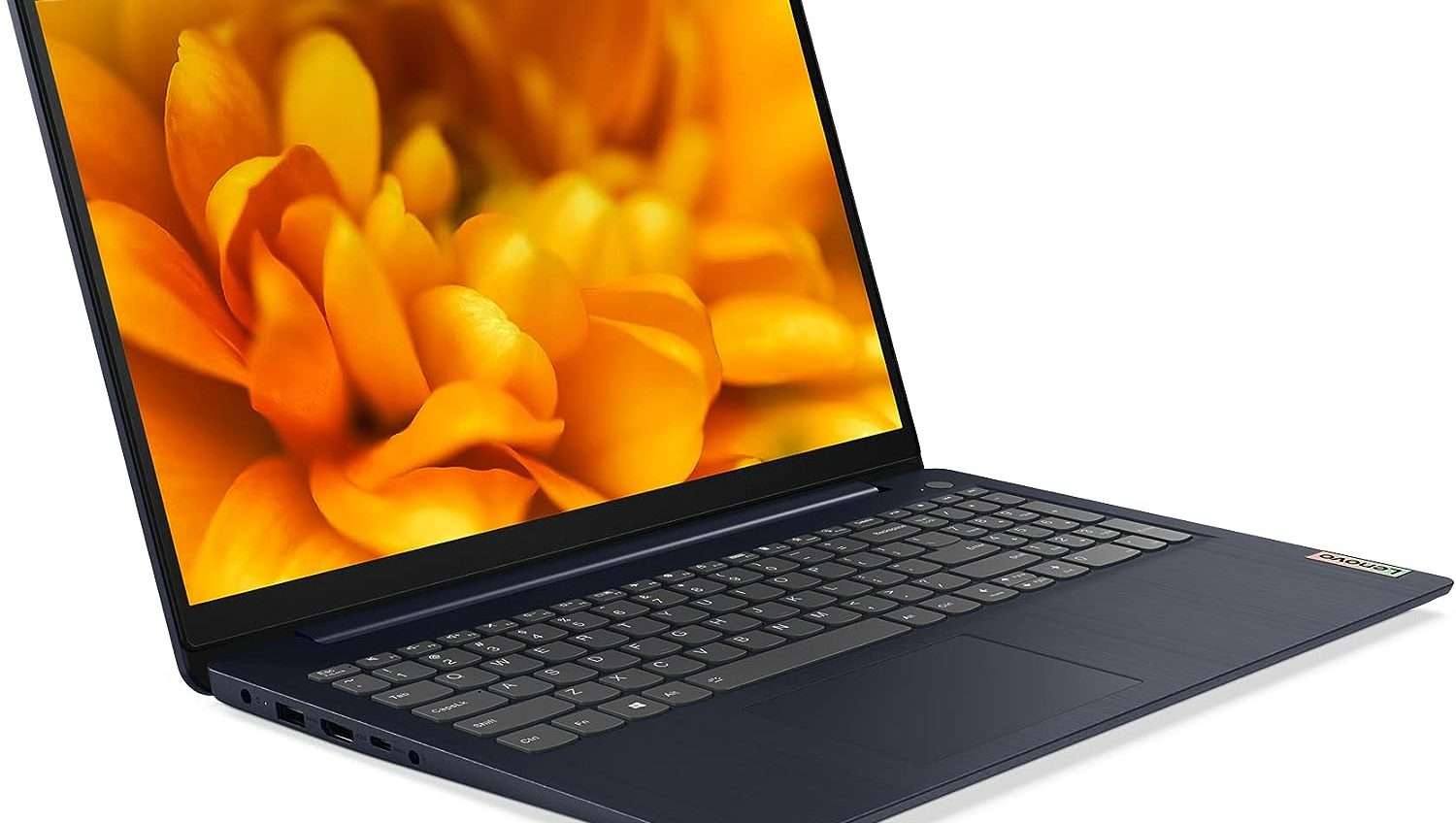 Il Lenovo IdeaPad 3, un ottimo laptop economico, è in offerta su Amazon Il Lenovo IdeaPad 3, un ottimo laptop economico, è in offerta su Amazon