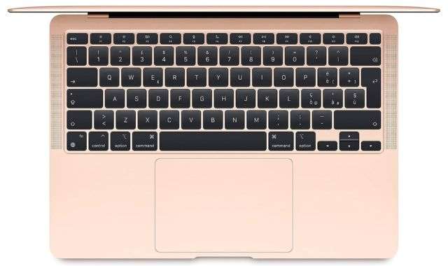 MacBook Air con M1 tastiera