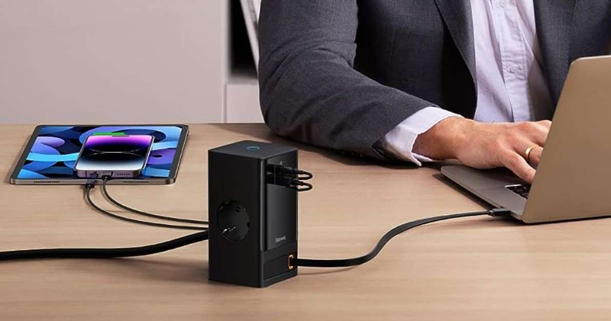 Ricarica rapida e sicura con questo caricatore USB-C multi-porta in offerta Ricarica rapida e sicura con questo caricatore USB-C multi-porta in offerta
