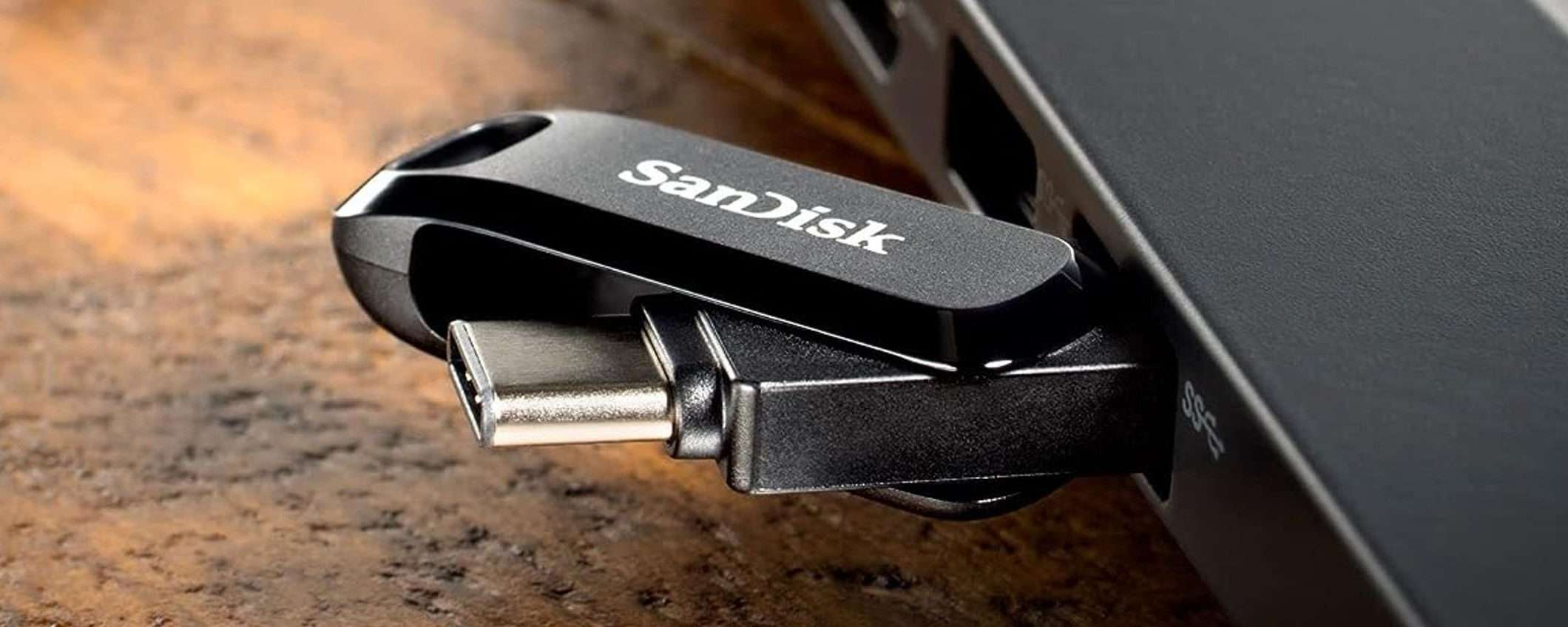 Chiavetta USB 512GB, anche per smartphone, a poco più di 50€ Chiavetta USB 512GB, anche per smartphone, a poco più di 50€