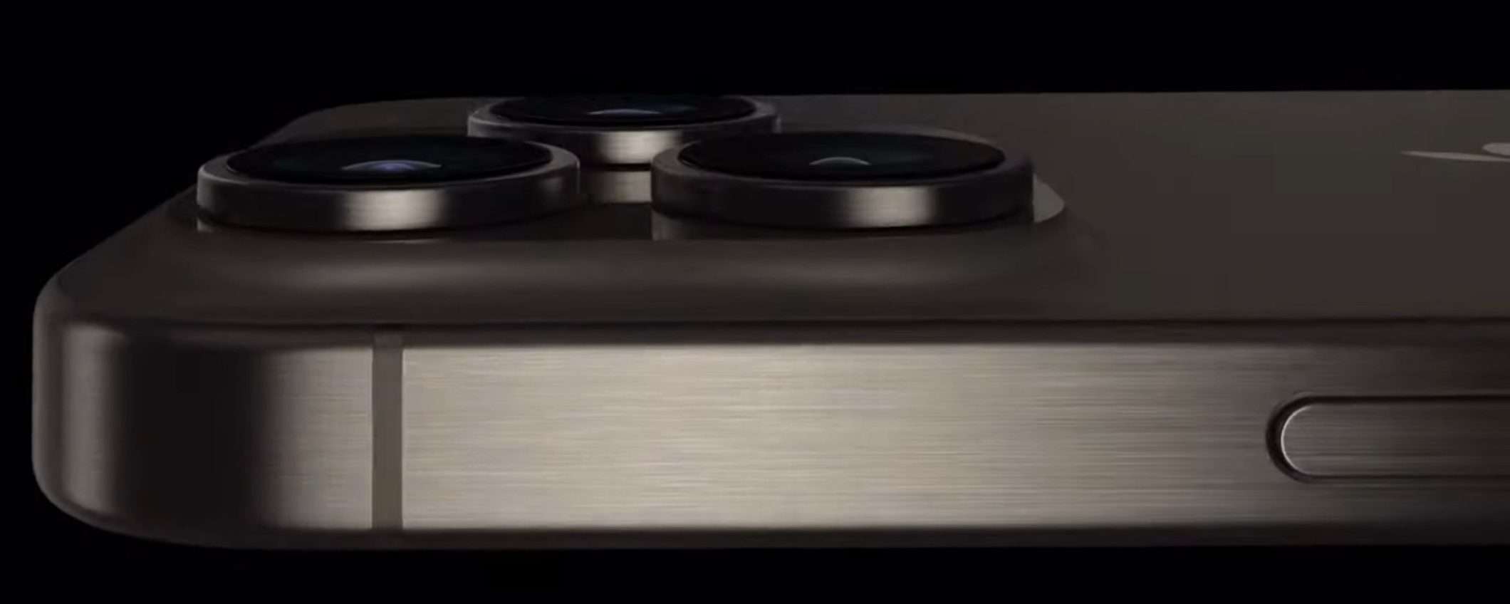iPhone 15 Pro e Pro Max ufficiali: scocca in TITANIO, A17 Pro e pulsante AZIONE iPhone 15 Pro e Pro Max ufficiali: scocca in TITANIO, A17 Pro e pulsante AZIONE