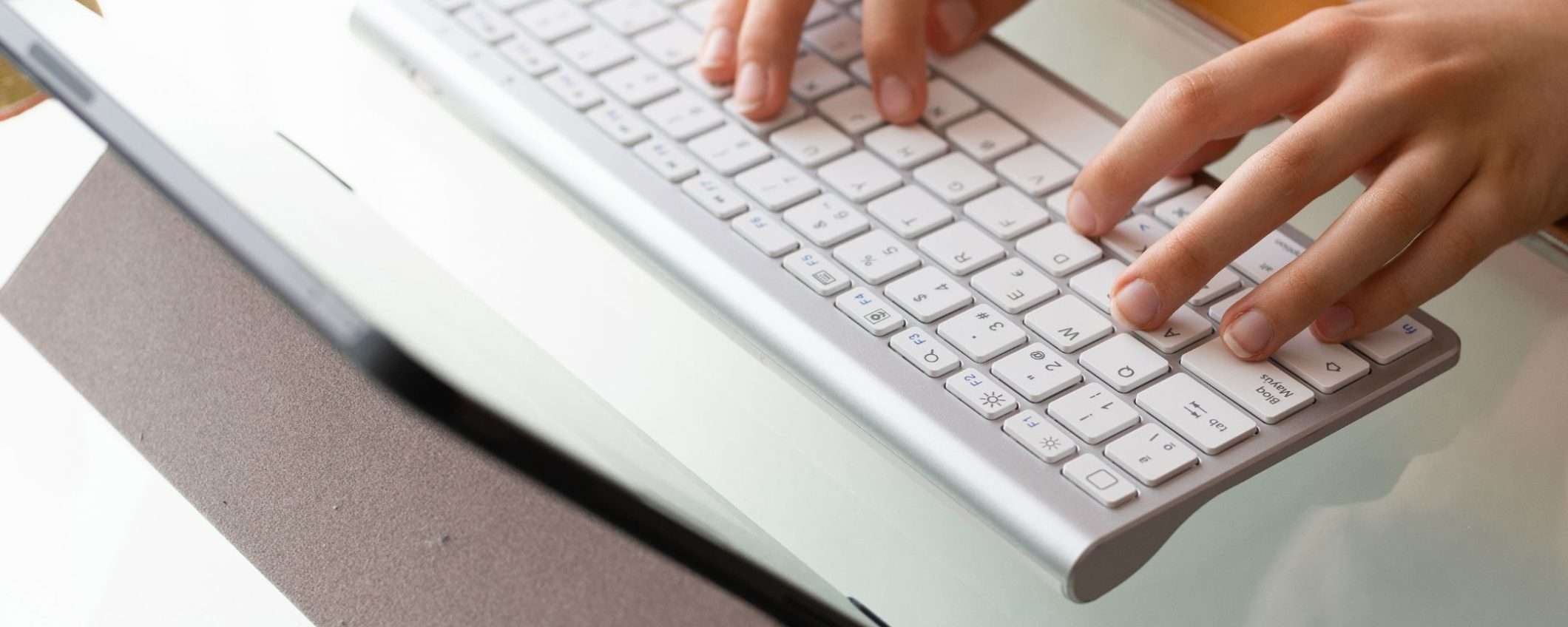 Smartphone o tablet come un vero COMPUTER: 4 gadget ECONOMICI (da 3€ a 15€) Smartphone o tablet come un vero COMPUTER: 4 gadget ECONOMICI (da 3€ a 15€)