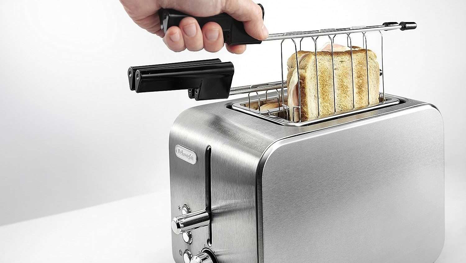 Tostatrice De'Longhi in offerta ad un ottimo prezzo su Amazon Tostatrice De'Longhi in offerta ad un ottimo prezzo su Amazon