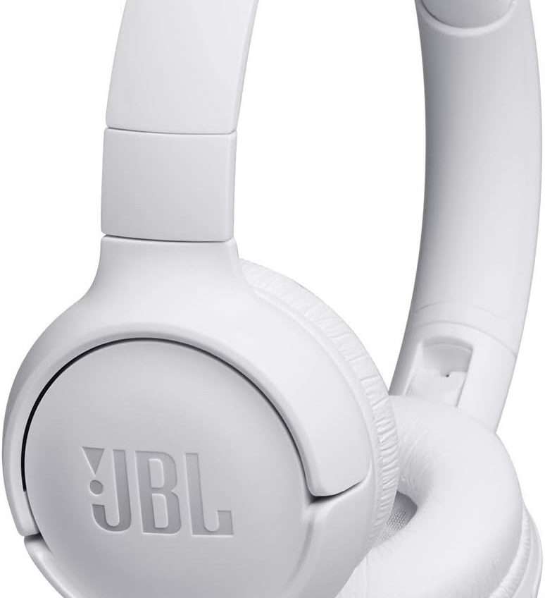 JBL Tune 500: qualità d'ascolto al top, oggi ad un prezzo imbattibile JBL Tune 500: qualità d'ascolto al top, oggi ad un prezzo imbattibile