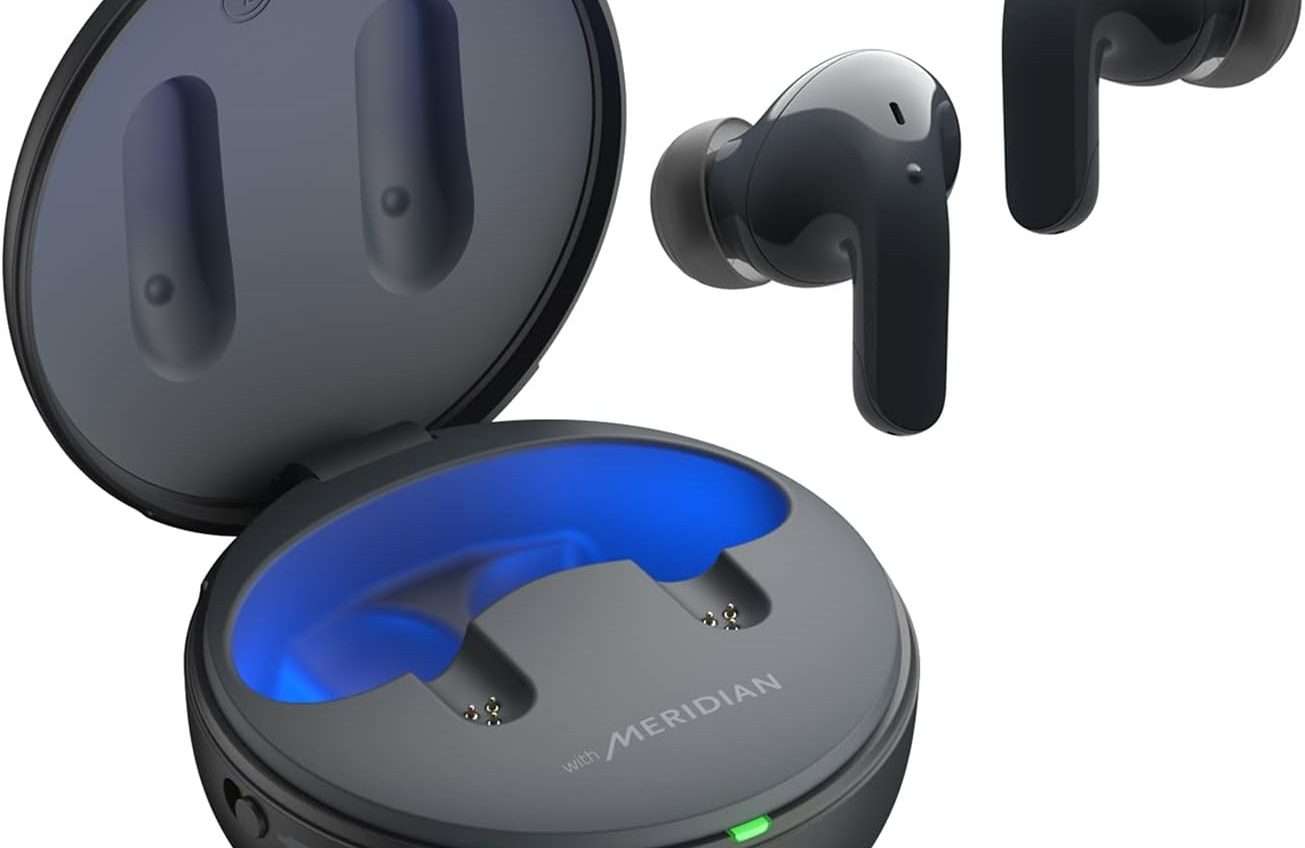 Cuffie LG TWS con Dolby Atmos, luce UV-C e Hi-Fi in offerta su Amazon Cuffie LG TWS con Dolby Atmos, luce UV-C e Hi-Fi in offerta su Amazon