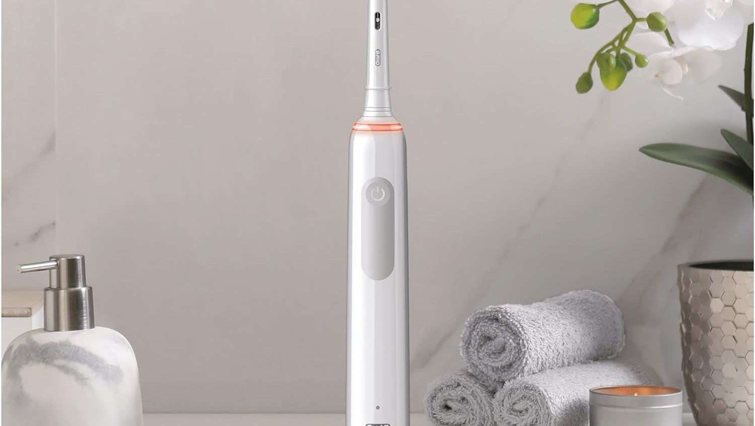 Oral-B Pro 3 3500N in offerta su Amazon: il re degli spazzolini elettrici Oral-B Pro 3 3500N in offerta su Amazon: il re degli spazzolini elettrici