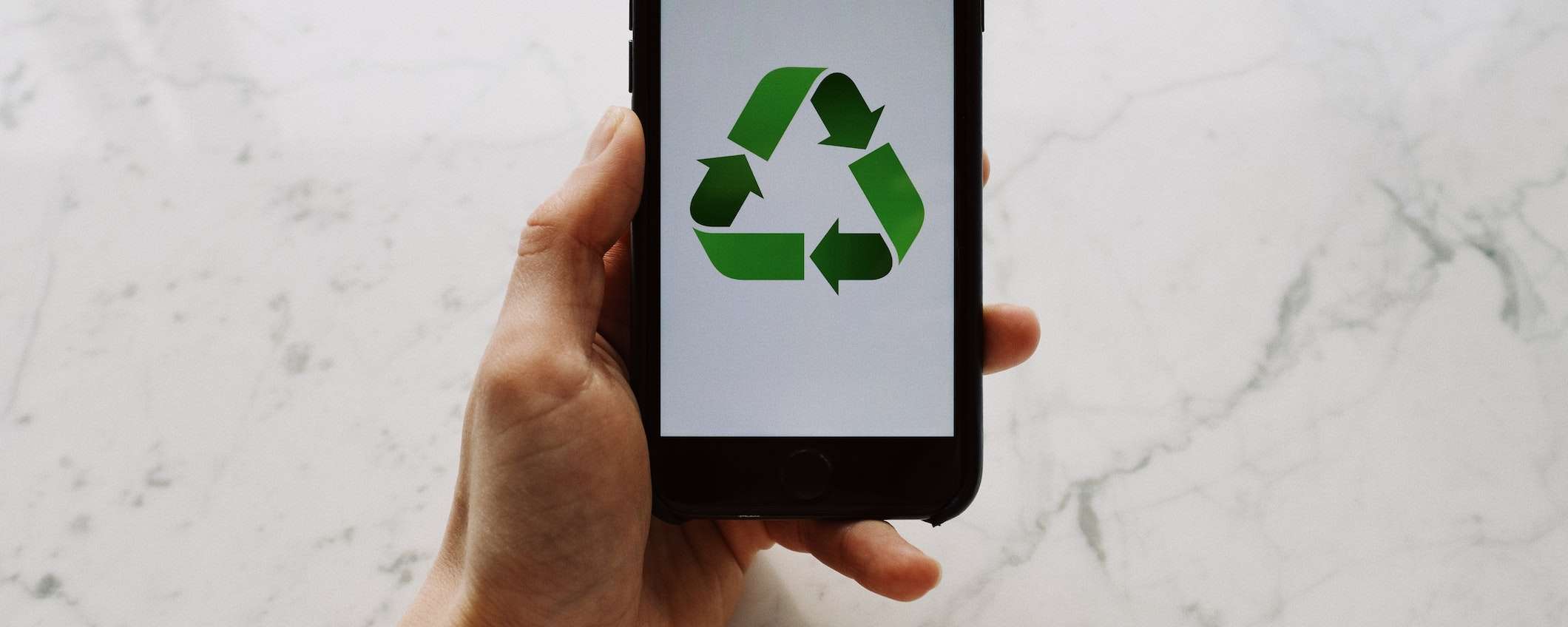 Vantaggi e rischi di uno smartphone ricondizionato Vantaggi e rischi di uno smartphone ricondizionato