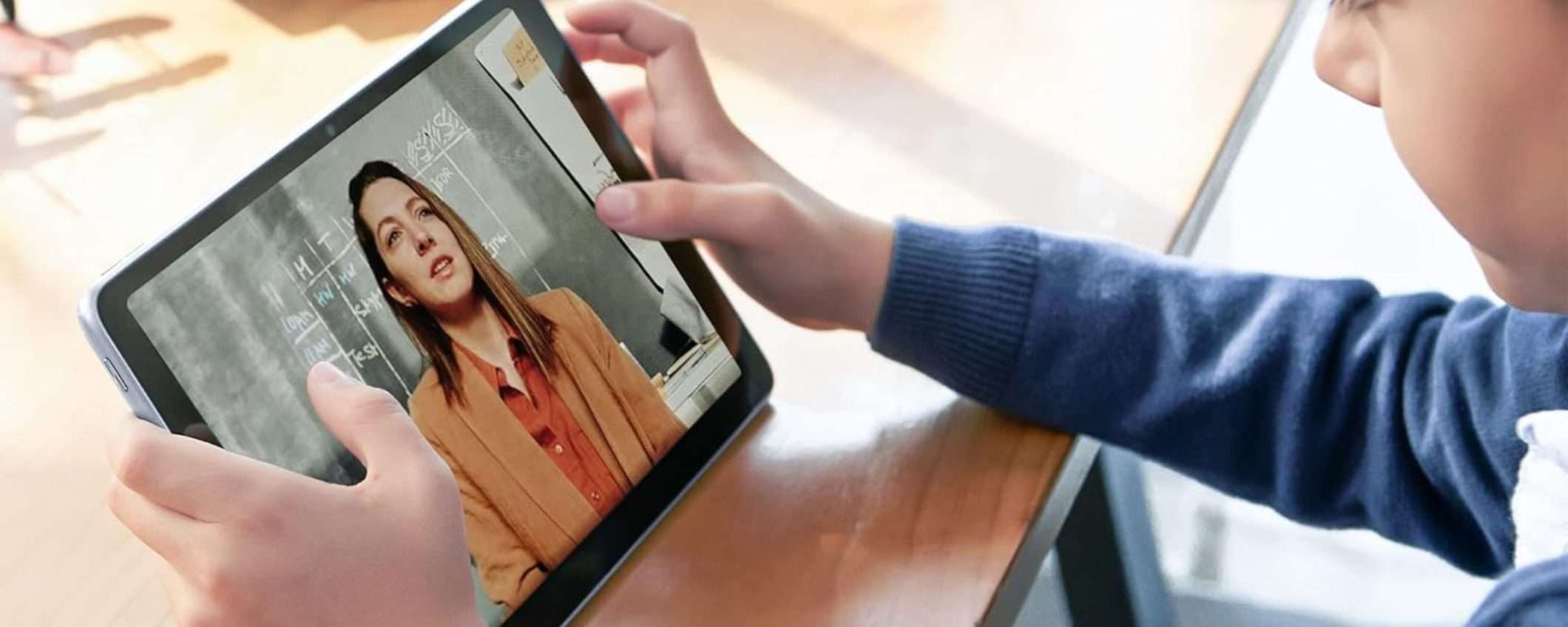 Questo tablet TCL costa POCO ma vale ORO: display 2K e mega batteria Questo tablet TCL costa POCO ma vale ORO: display 2K e mega batteria