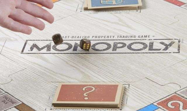 Monopoly legno offerta