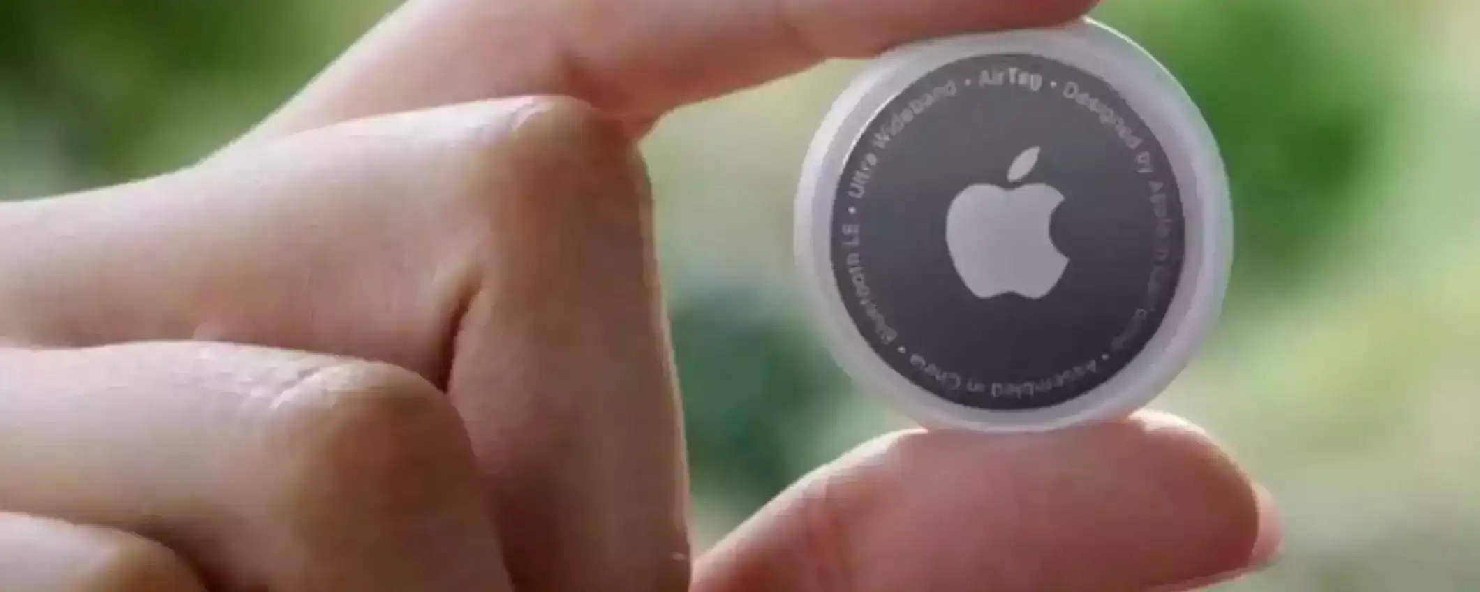 Apple rilascia un nuovo firmware per gli AirTag Apple rilascia un nuovo firmware per gli AirTag