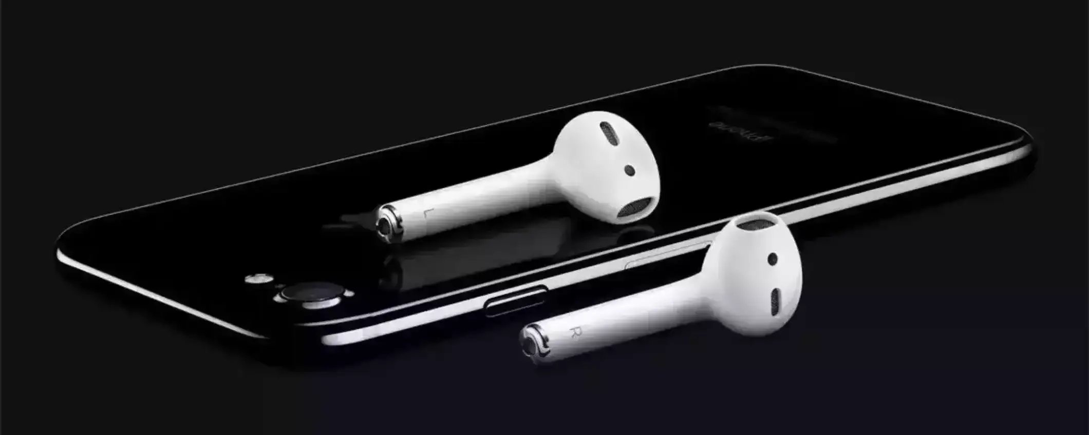 AirPods di seconda generazione: a soli 99€ sono IMPERDIBILI AirPods di seconda generazione: a soli 99€ sono IMPERDIBILI