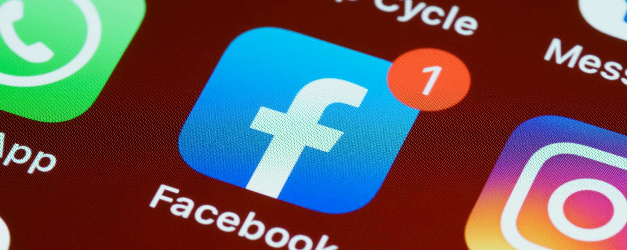 Come nascondere i Mi piace su Facebook Come nascondere i Mi piace su Facebook