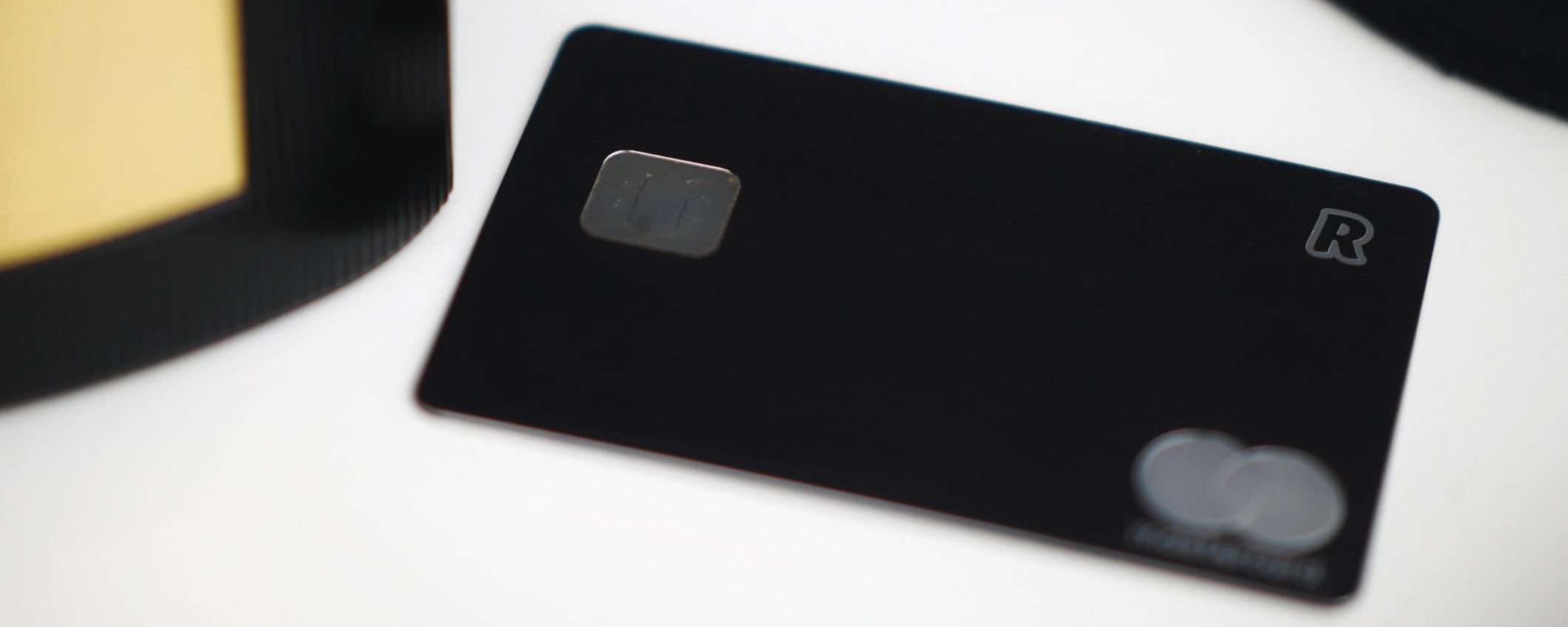 Prova i vantaggi di Revolut Premium per 3 mesi a costo zero Prova i vantaggi di Revolut Premium per 3 mesi a costo zero