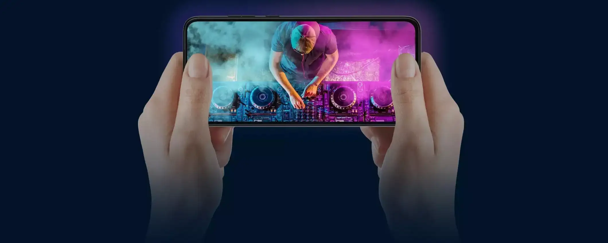 Motorola Edge 30 Neo: scende ancora il suo prezzo, costa meno di 210€ Motorola Edge 30 Neo: scende ancora il suo prezzo, costa meno di 210€