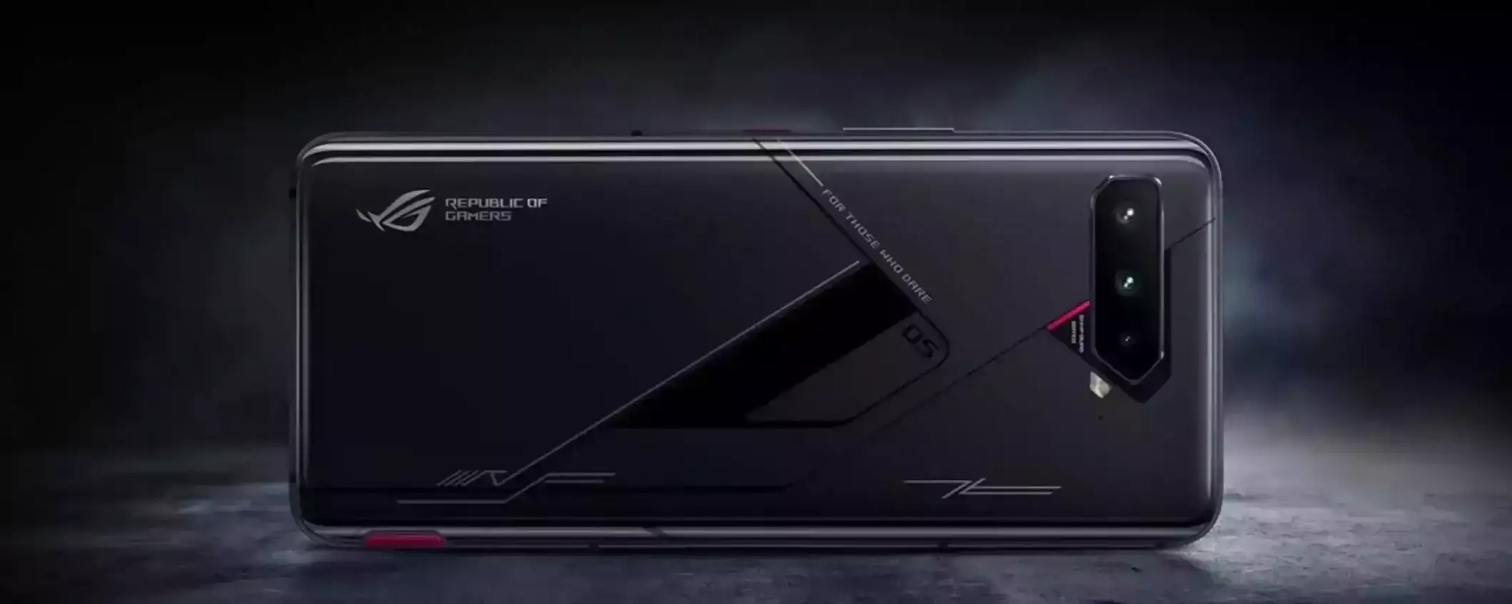 Asus ROG Phone 8 e 8 Pro saranno i gaming phone più potenti Asus ROG Phone 8 e 8 Pro saranno i gaming phone più potenti