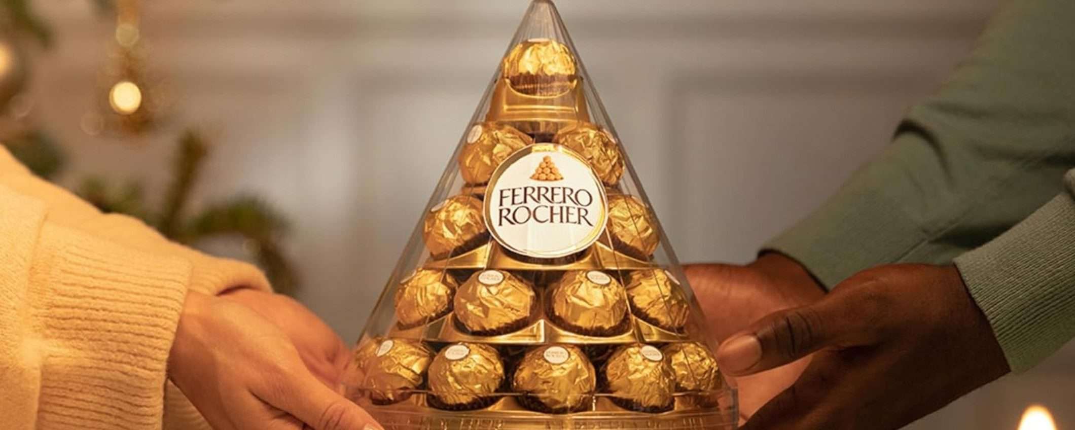 Ferrero Rocher, MEGA pirapide a 14€: 28 cioccolatini, sconto 45% Ferrero Rocher, MEGA pirapide a 14€: 28 cioccolatini, sconto 45%