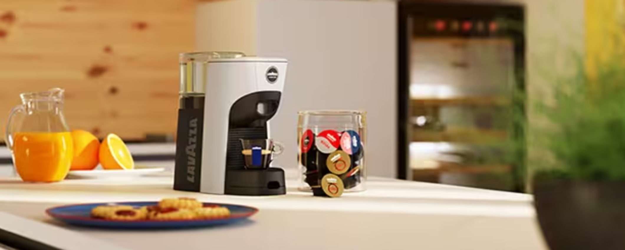 Natalissimi Unieuro: Lavazza Tiny Eco in offerta a 79,99€ Natalissimi Unieuro: Lavazza Tiny Eco in offerta a 79,99€