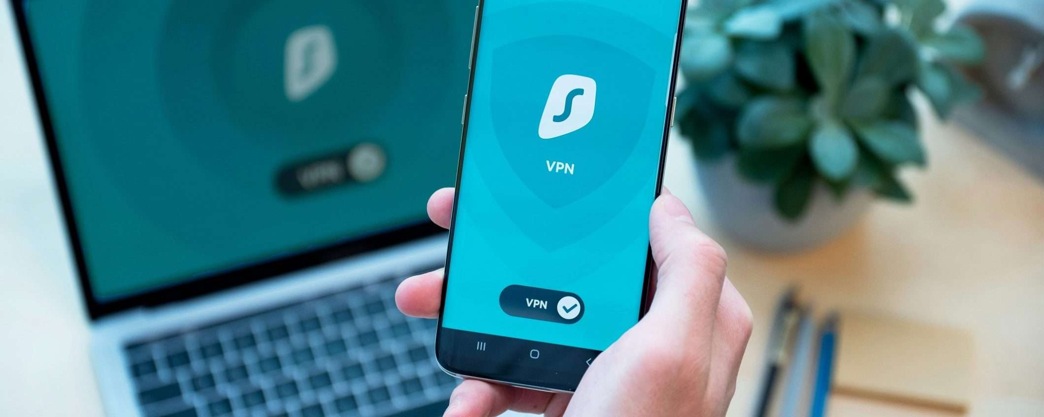 Recensione Surfshark VPN (Novità e Opinioni 2025) Recensione Surfshark VPN (Novità e Opinioni 2025)