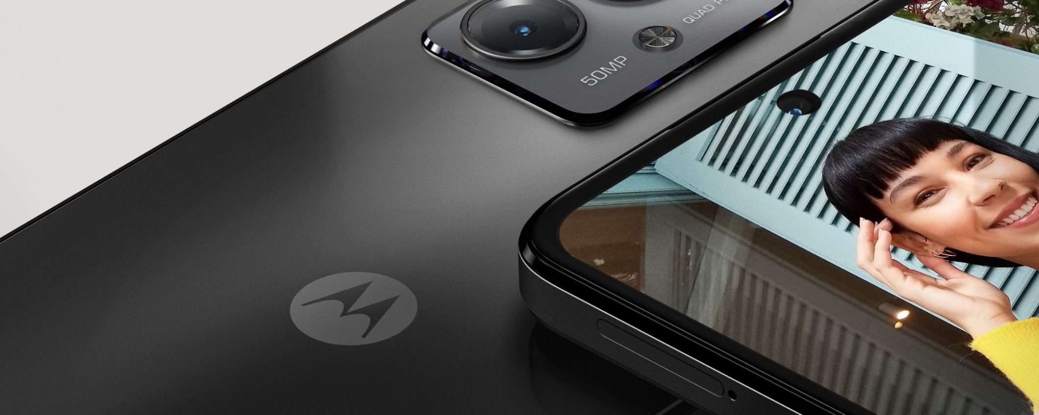 Doppia CAM da 50MP, DESIGN e mega BATTERIA: Motorola moto g14 a 109€