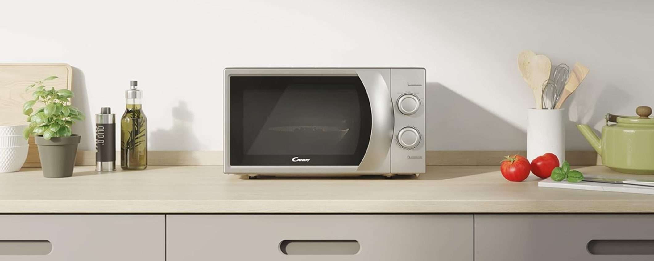 Forno a microonde Candy 700W in offerta a metà prezzo da Unieuro (59,99€) Forno a microonde Candy 700W in offerta a metà prezzo da Unieuro (59,99€)