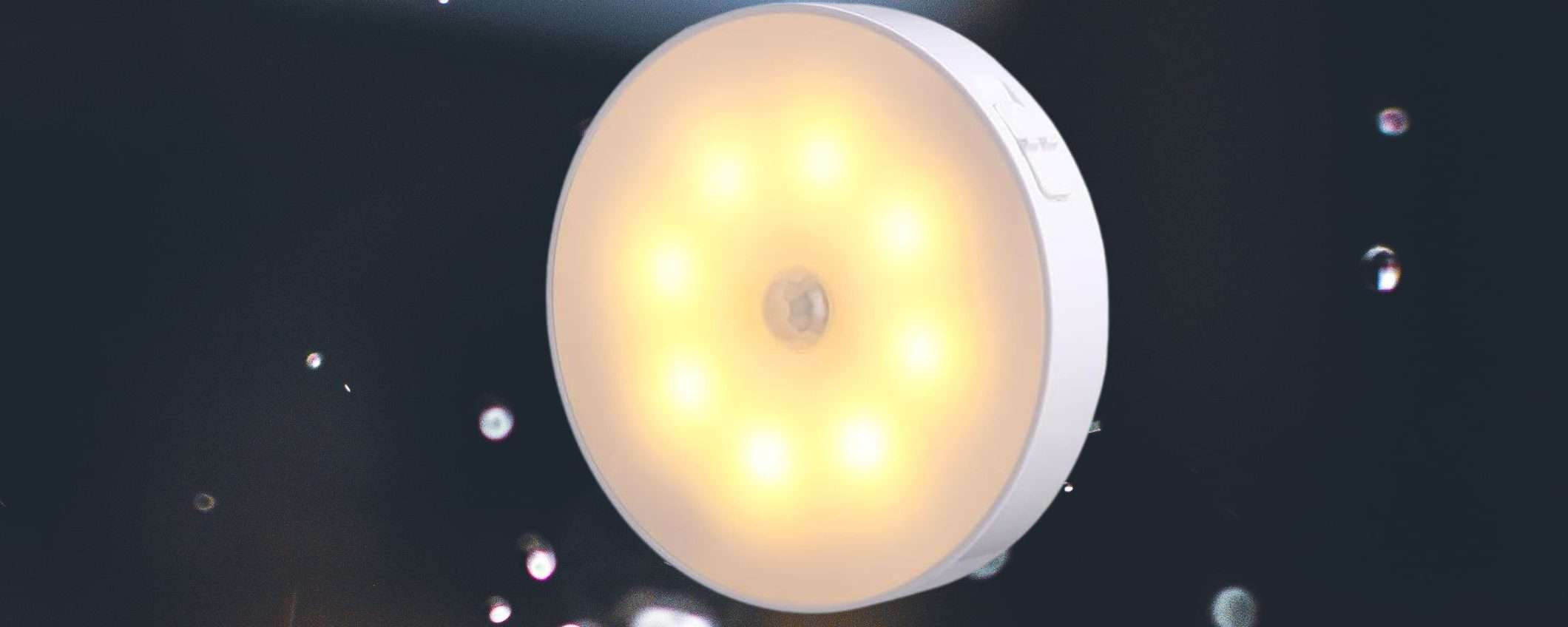 Luce wireless ricaricabile a 2,50€ su Amazon: prezzo BOMBA in promo scorta