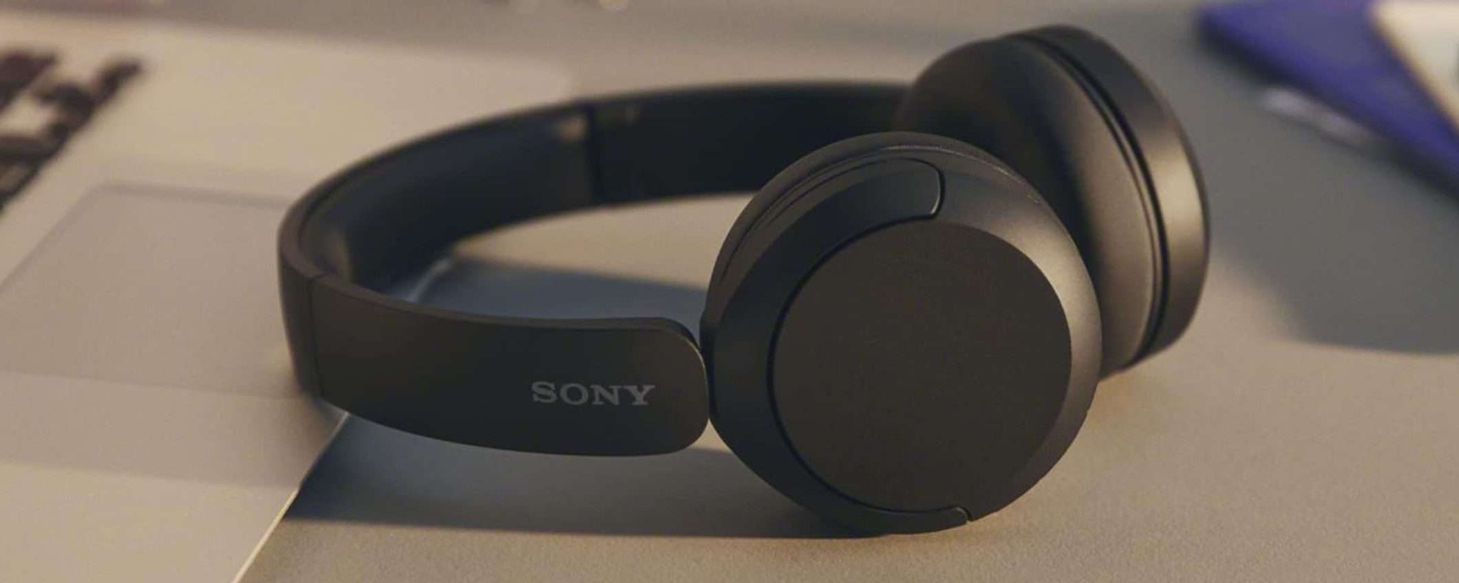 Sony SHOCK su Amazon: cuffie wireless SENSAZIONALI a 39,99€ (-43%)