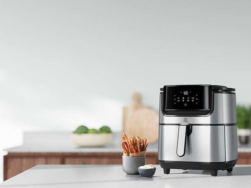 Friggitrice ad aria Electrolux, offerta bomba: la paghi metà prezzo Friggitrice ad aria Electrolux, offerta bomba: la paghi metà prezzo