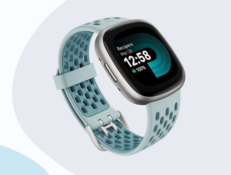 Fitbit Versa 4 in super offerta: il prezzo crolla sotto i 150€ Fitbit Versa 4 in super offerta: il prezzo crolla sotto i 150€