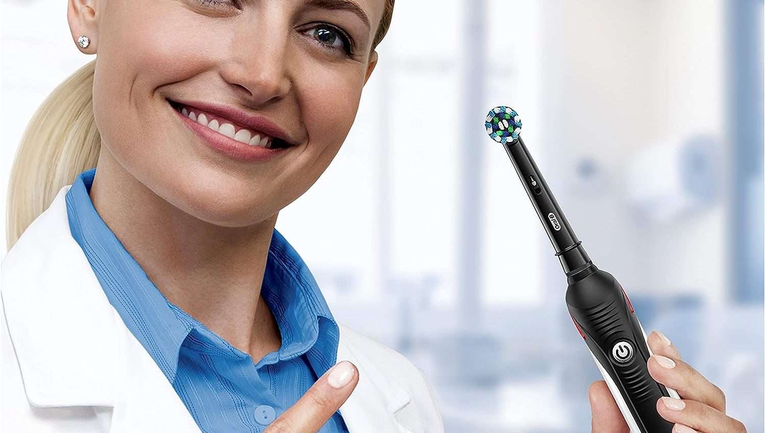 Oral-B Smart 4 4500, offerta lampo: risparmi oltre 40€ (-43%) Oral-B Smart 4 4500, offerta lampo: risparmi oltre 40€ (-43%)