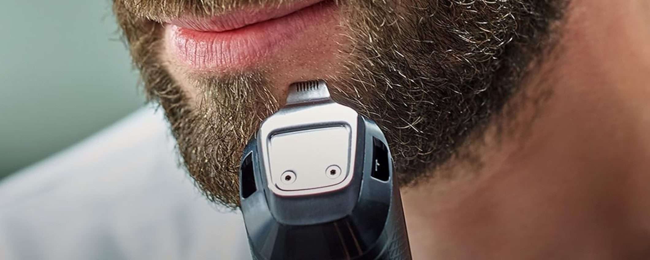 Regolabarba Trimmer Philips: offerta LAMPO per POCHE ORE
