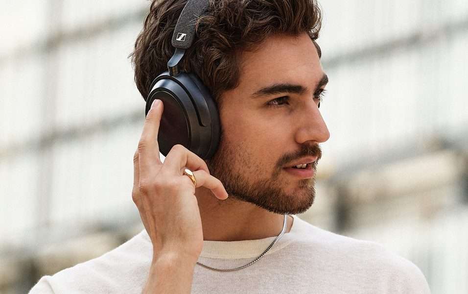 Sennheiser Momentum 4, che prezzo! Su Amazon risparmi 150€ Sennheiser Momentum 4, che prezzo! Su Amazon risparmi 150€