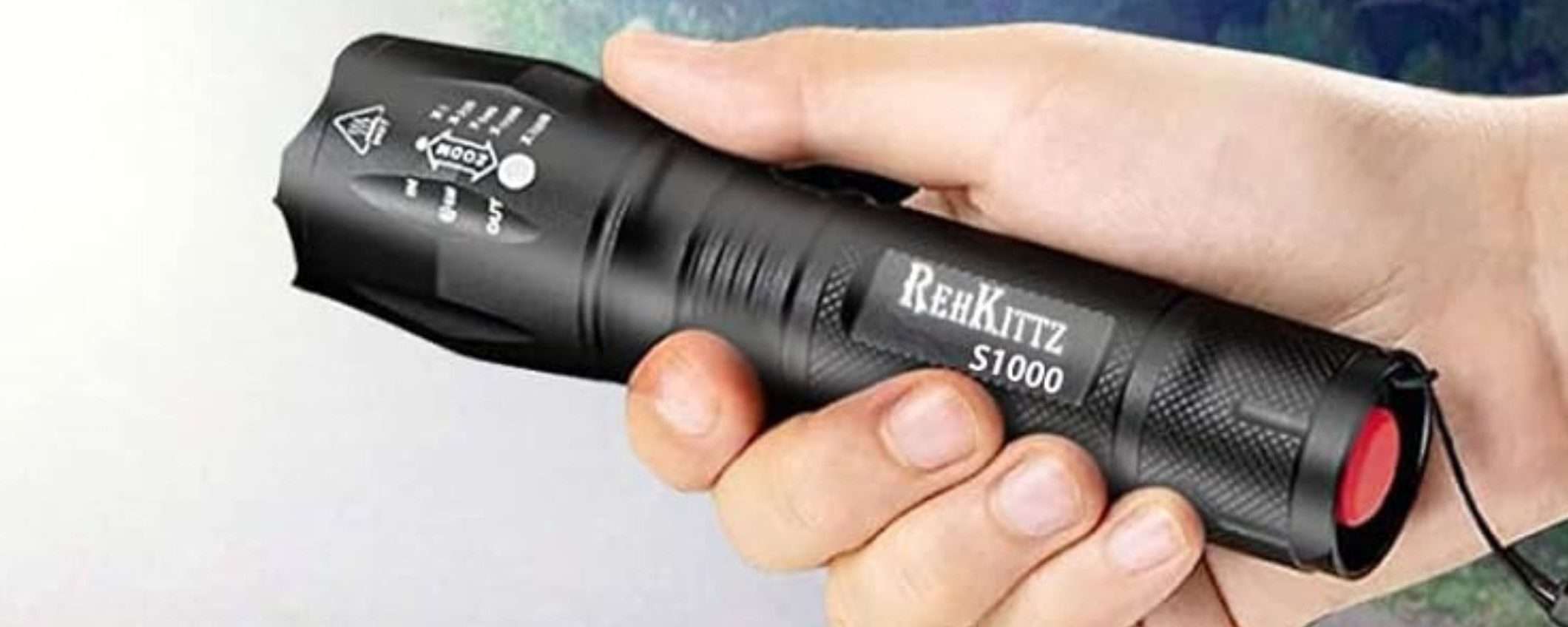 Torcia compatta 2000 lumen a 4,41€ su Amazon: prezzo RIDICOLO a tempo