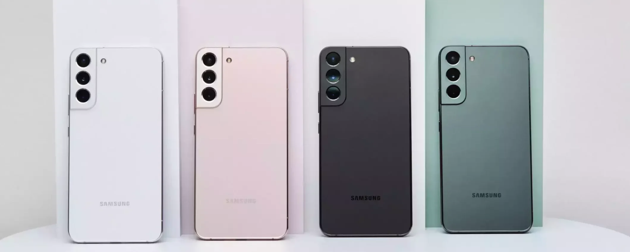 Samsung Galaxy S22 5G: bastano 405€ per farlo TUO
