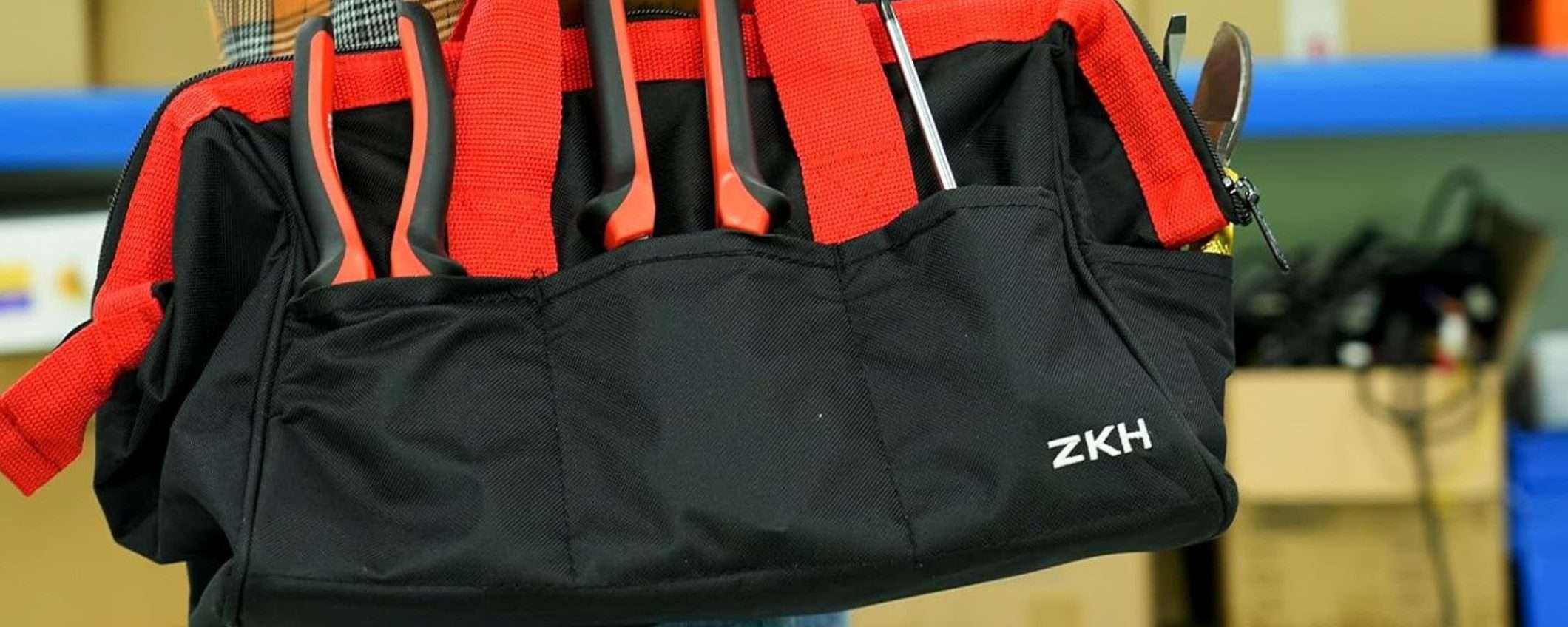 Borsa porta attrezzi a 8,40€: INDISTRUTTIBILE e impermeabile, sconto 59% Borsa porta attrezzi a 8,40€: INDISTRUTTIBILE e impermeabile, sconto 59%