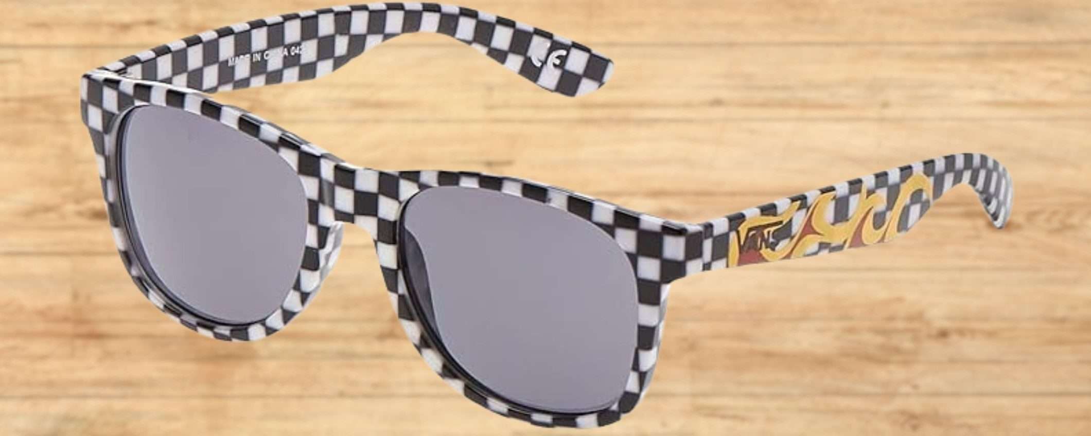 VANS: solo 11€ per gli iconici occhiali da sole di OTTIMA qualità (Amazon) VANS: solo 11€ per gli iconici occhiali da sole di OTTIMA qualità (Amazon)
